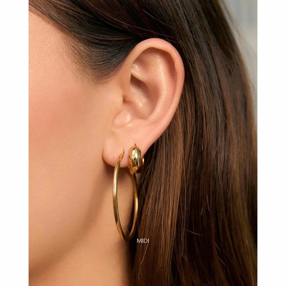 Arms of Eve Maddy Hoop Earrings - Maxi