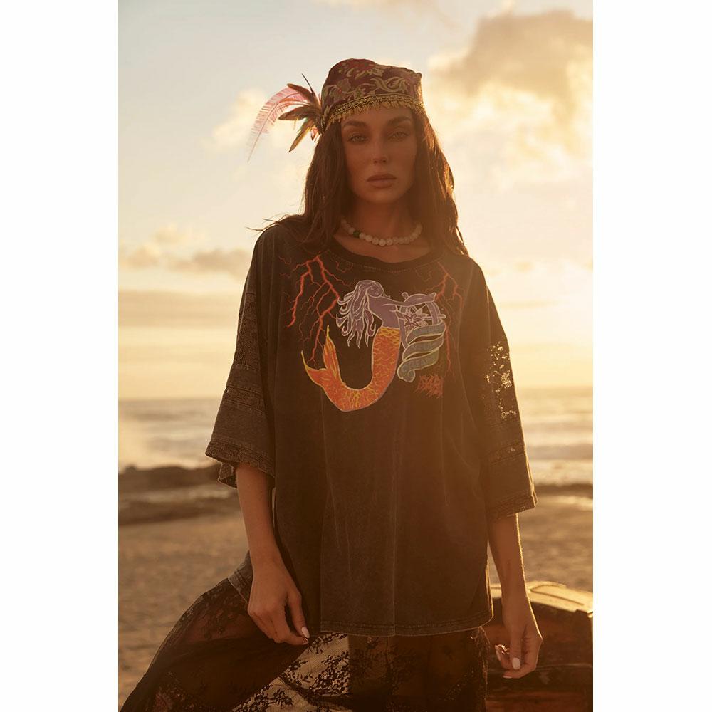 Sabbi Chase Your Dreams Lace Tee